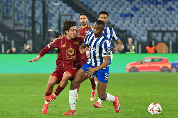 他巧妙地利 他巧妙地利